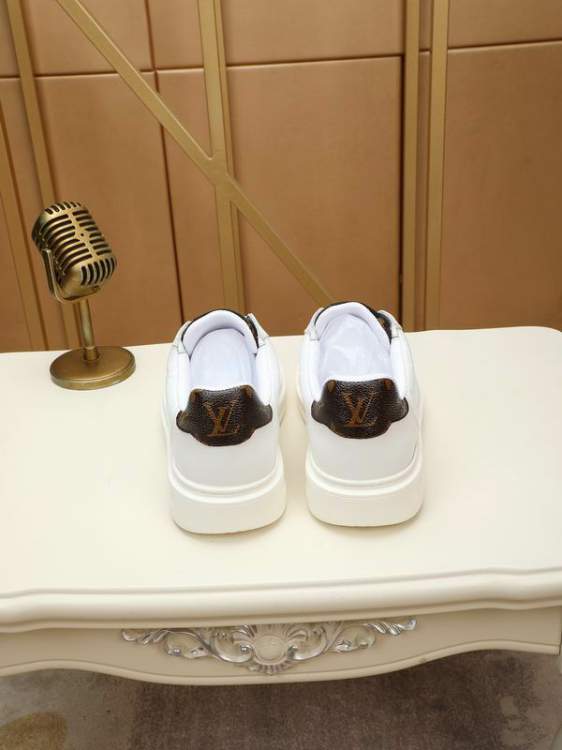 Picture of Louis Vuitton Shoes _SKULVsz38-44mnf053417136